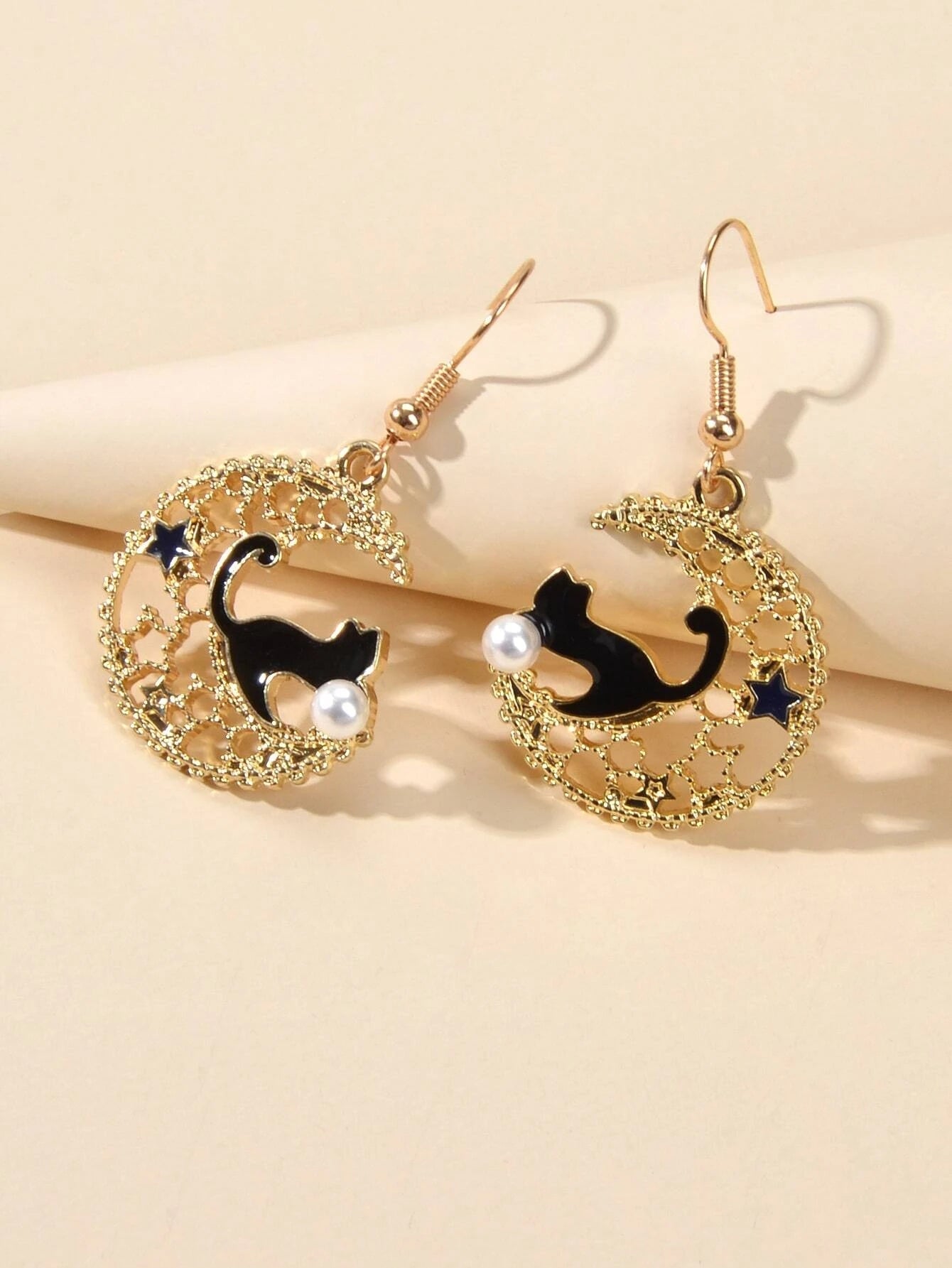 Orecchini Luna e Gatto Smaltati – Oro e Nero